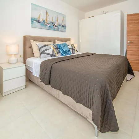 Niki By Interhome * Τρογκίρ